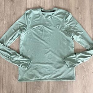 Nike Womens Mint Long Sleeve Tee